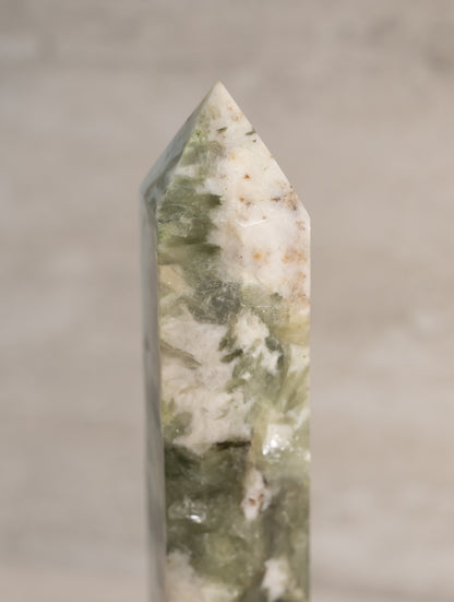 SERPENTINE STONE TOWER- 5-7"