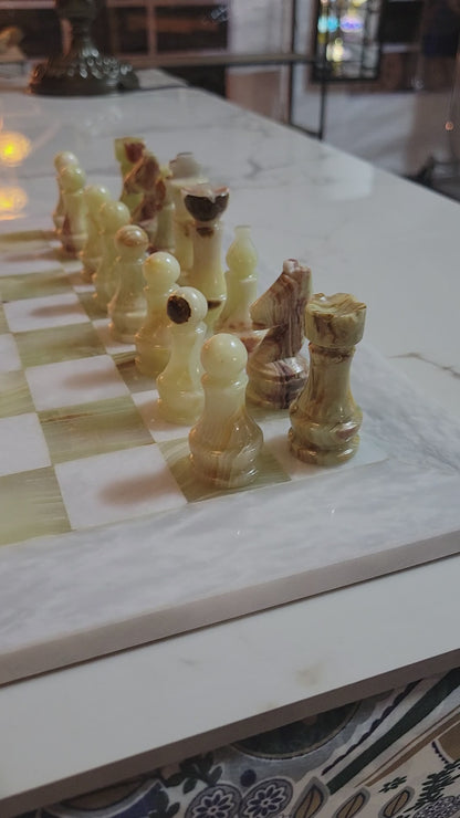 ONYX CHESS SET